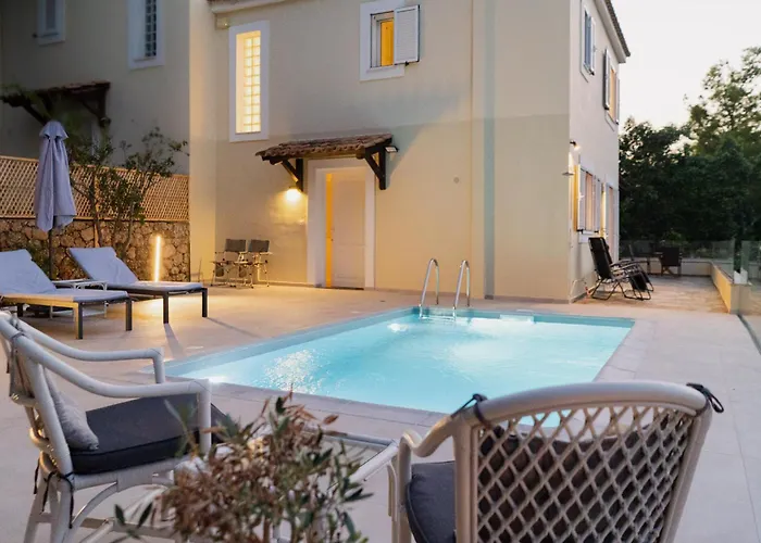 Iliana Exclusive Villa - Private Pool